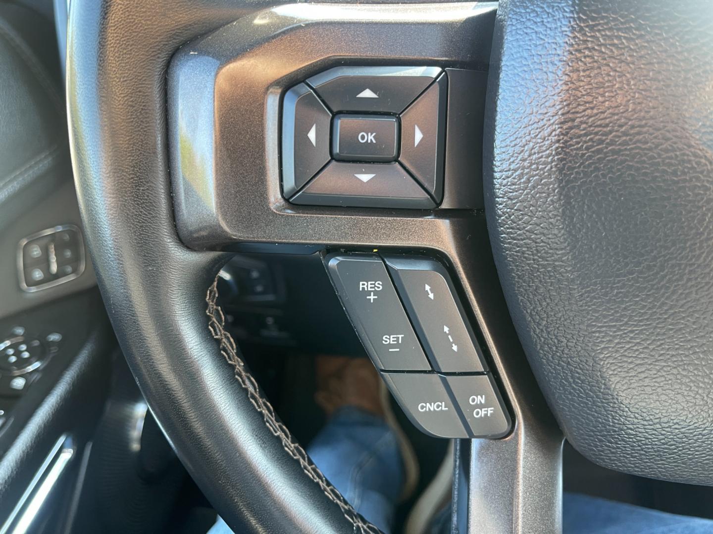 2021 Gray /Black Ford Expedition Limited 302A 4WD (1FMJU2AT0ME) with an 3.5L V6 DOHC 24V TWIN TURBO engine, 10 Speed Auto transmission, located at 11115 Chardon Rd. , Chardon, OH, 44024, (440) 214-9705, 41.580246, -81.241943 - Photo#29